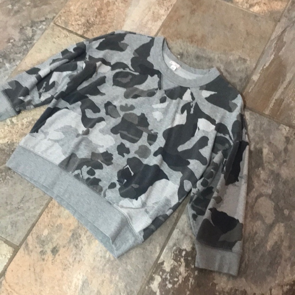 Top - Picture 3 of 4